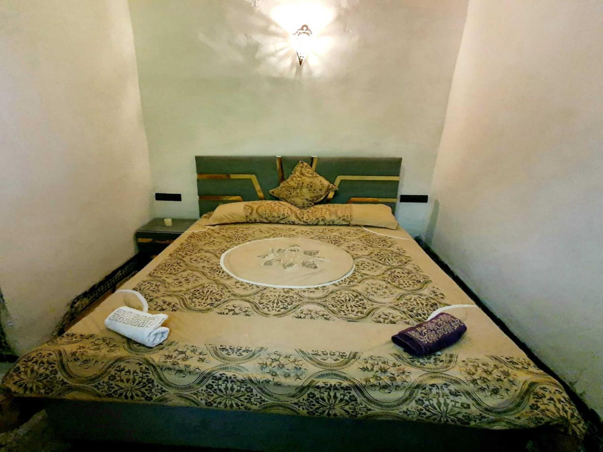 Hostel Rcif Fès Exteriör bild