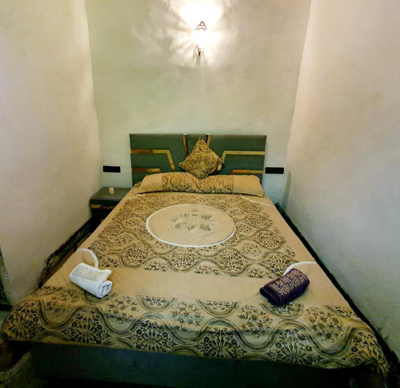 Hostel Rcif Fès Exteriör bild