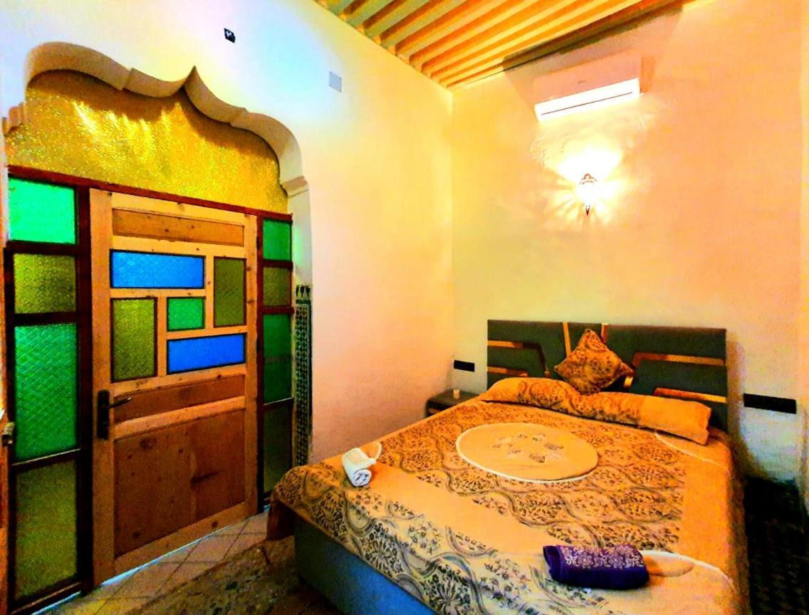 Hostel Rcif Fès Exteriör bild